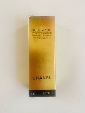 CHANEL Sublimage L'Essence Lumière - Gold 5ml